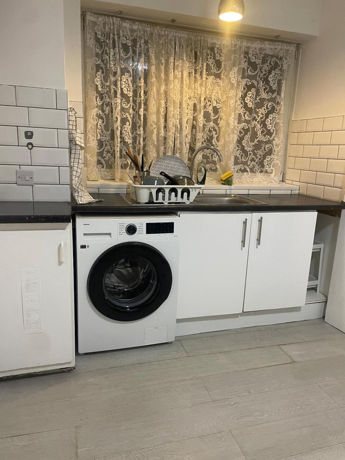 Apartment Cosy Ground Floor Flat Next To The Tube London